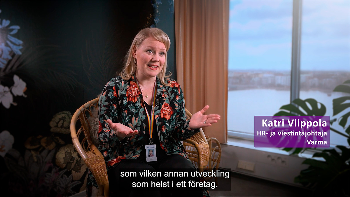 HR- och kommunikationsdirektör Katri Viippola säger: som vilken annan utveckling som helst i ett företag.